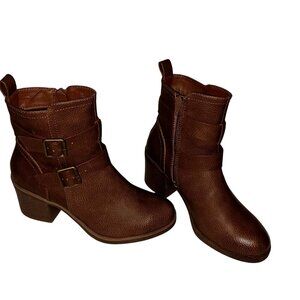 Brown Ankle Boot Buckle Block Heel Moto Rugged Grunge Faux Leather Wm's 7